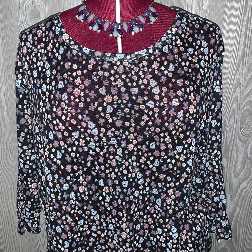 Bongo floral crochet knit trimmed 3/4 sleeve tops